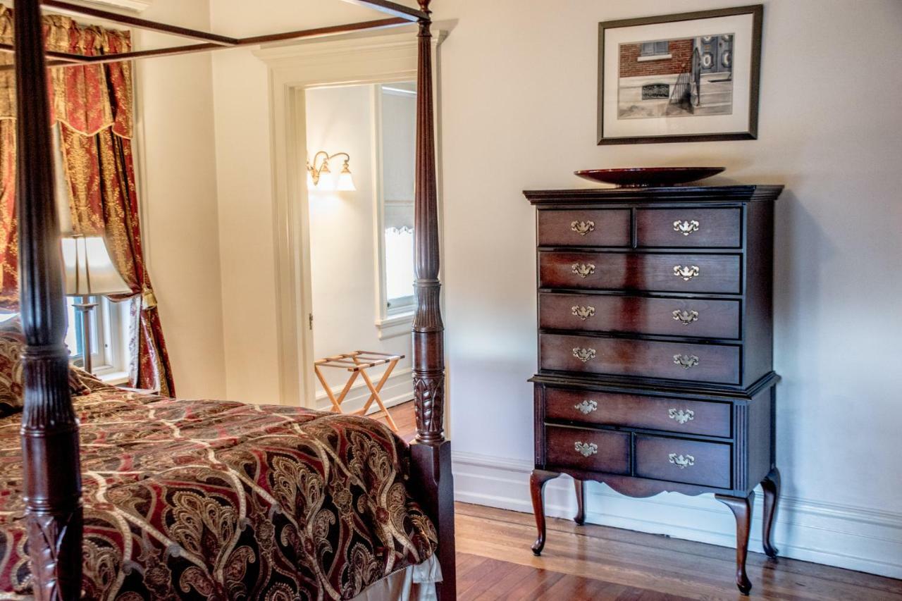 Bed and Breakfast Historic Benner Mansion Аллентаун Номер фото